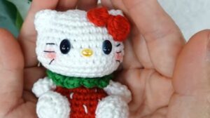 13 Free Crochet Hello Kitty Doll Patterns (Gift to Your Girl)