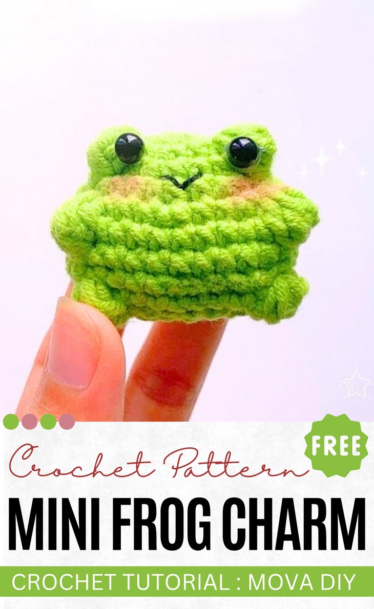 Crochet Mini frog Charm (1)