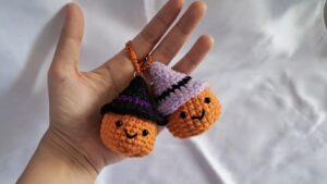 How to Crochet No-Sew Witch Pumpkin for Halloween