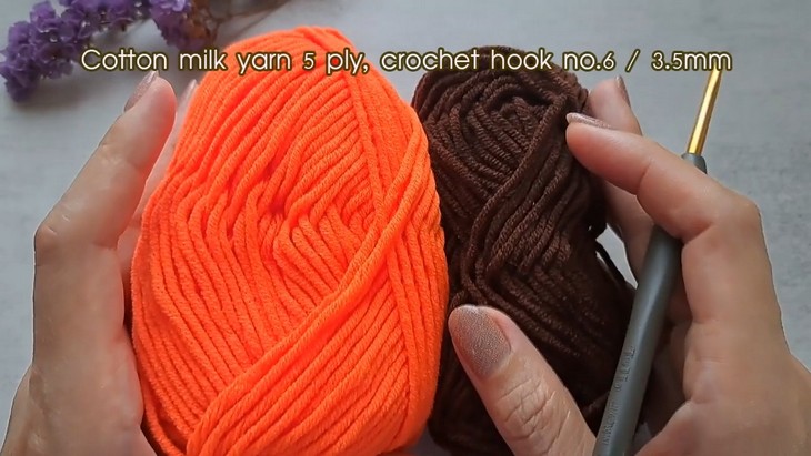 Crochet Fall Phone Bag Pattern Free (1)