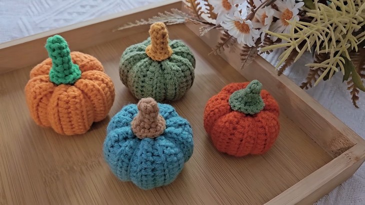 Crochet Fall Pumpkins (2)