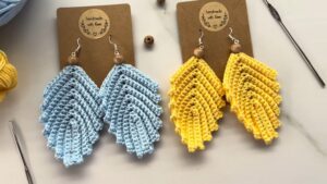How to Crochet Easy Leaf Earrings for Fall