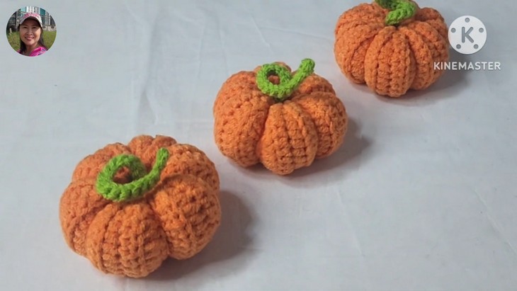 Crochet Mini Pumpkin