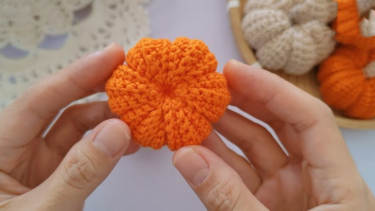 Crochet Simplest amigurumi Pumpkin (3)