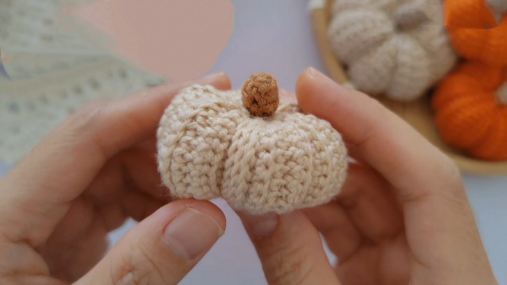 Crochet Simplest amigurumi Pumpkin (5)