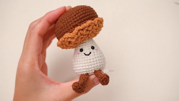 Crochet Toadstool Amigurumi (1)