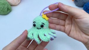 12 Free Crochet Amigurumi Octopus Patterns (Kawaii & Plush)