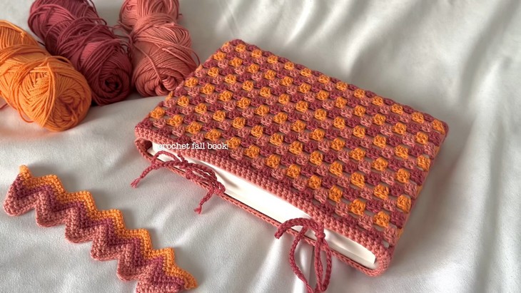 Crochet Fall Booksleeve
