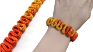 How to Crochet Fall Ruffle Bracelet | Super Easy & Pretty
