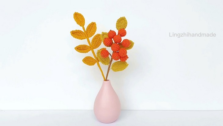 Crochet Bendable Autumn Flower (1)
