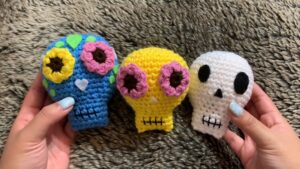 How to Crochet 3 Colorful Skull Amigurumi for Halloween