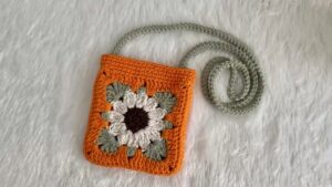 How to Crochet Granny Square Flower Crossbody Bag for Autumn