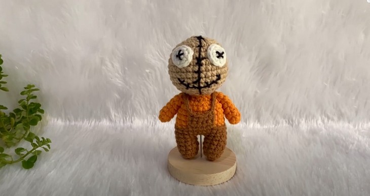 Crochet Halloween Ghost (4)