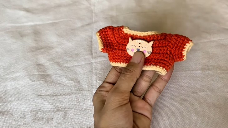 Crochet Labubu Fall Outfit (1)