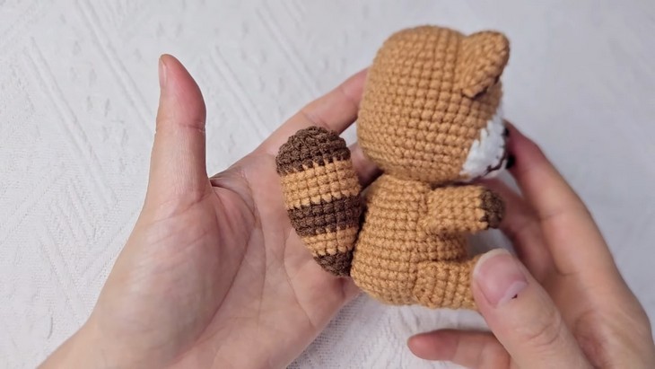 Crochet Racoon (2)