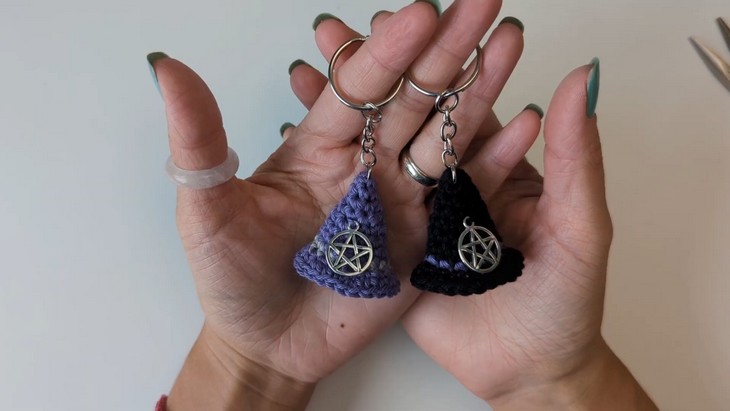 How To Crochet Mini Witch Hat Keychain _ No Sew Tutorial _ Cute Crochet Pattern 16-6 screenshot