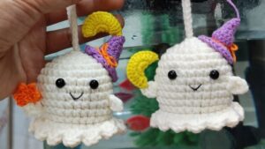 How to Crochet Halloween Boo Ghost Keychain & Puppet