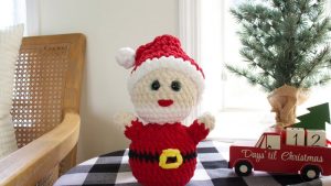 7 Free Crochet Christmas Plushie Patterns (Santa, Snowman, & More)