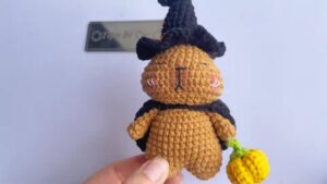 How to Crochet Mini Capybara Witch with Pumpkin & Cape