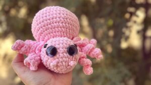 How to Crochet Low-Sew Spider Plushie for Halloween