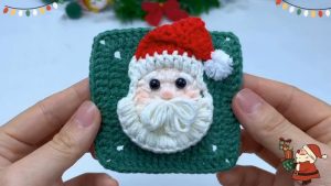 How To Crochet Santa Pouch from Granny Squares for Christmas
