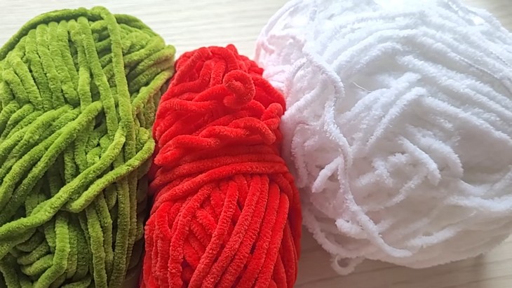 Christmas Dressed Cutest Grinch Plushie Tutorial (3)