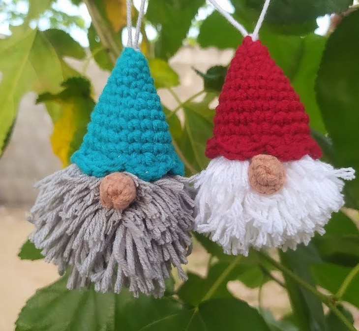 Christmas Genome Ornaments & Keychian (1)