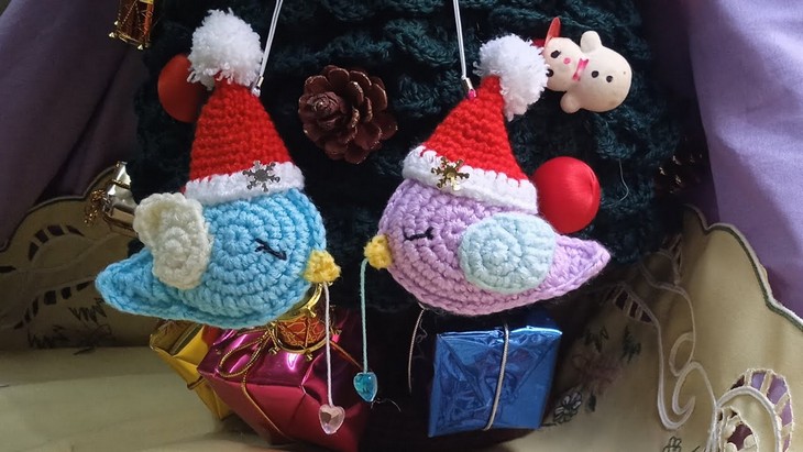 Crochet Christmas Bird Ornament (1)