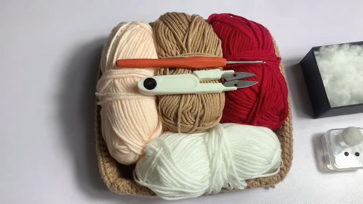 Crochet Christmas Mini Mashroom Amigurumi Tutorial (2)