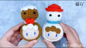 How to Crochet Christmas Snowman Amigurumi (Mochi Christmas)