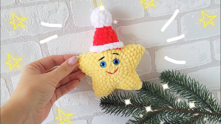 Crochet Christmas Star Plushie (1)
