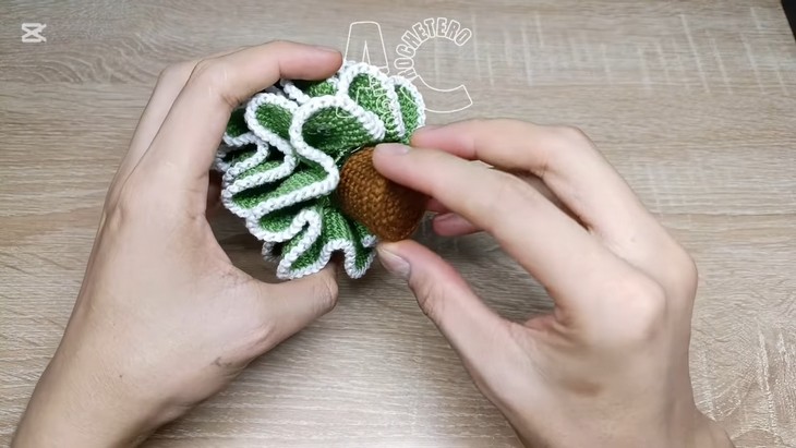 Crochet Christmas Tree (3)