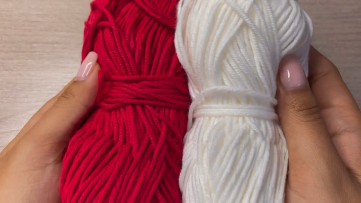 Crochet Santa Claus Hat Hair Clips For Christmas (9)