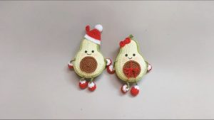 How to Crochet Christmas Avocado Couple Amigurumi for Gifting