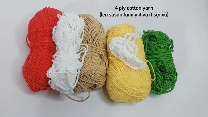 Cute Christmas Capybara Doll Amigurumi Tutorial (5)