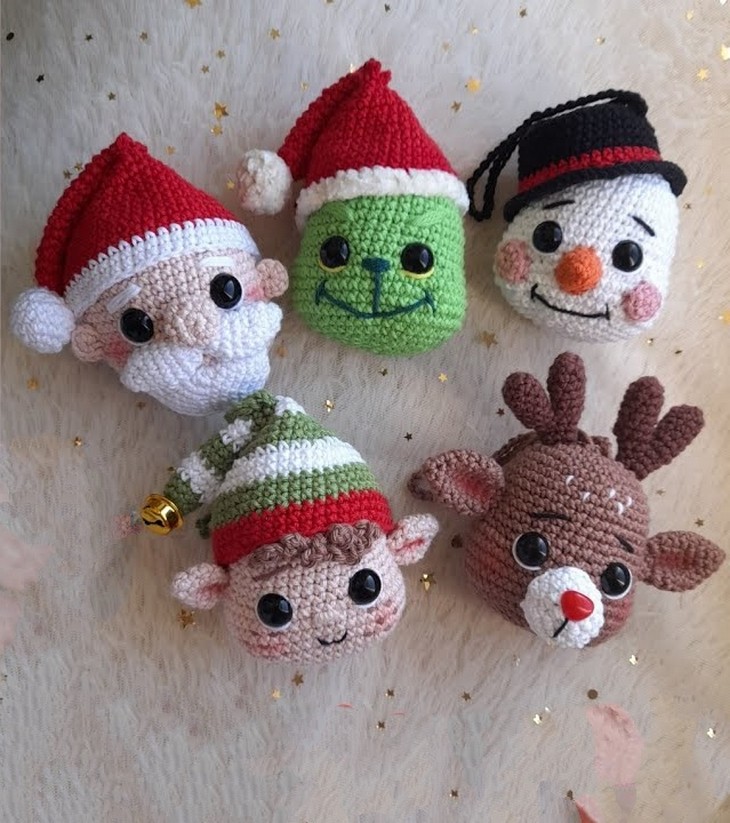 Free Christmas Ornaments - Santa Amigurumi (1)