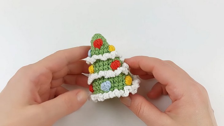Free Kawaii Christmas Tree Amigurumi Pattern (2)