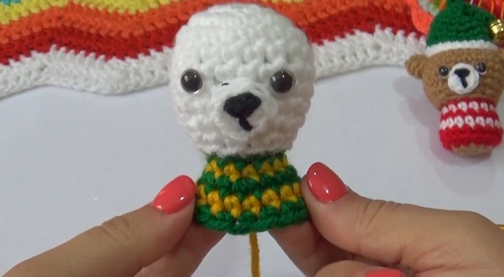 How to Crochet Christmas Bear Ornaments (3)