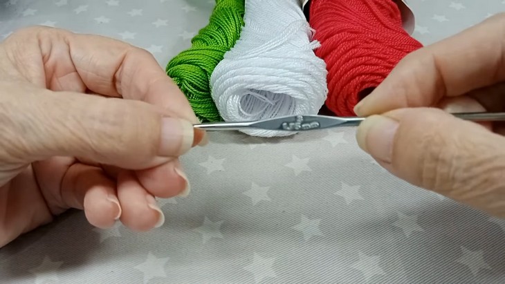 How to Crochet Christmas Dog Free (5)