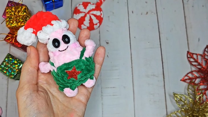 How to Crochet Christmas Dolls From Sponge bob Square Pants (3)