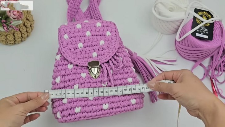 How to Crochet Simple backpack With T Shirt Yarn (4)
