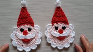 How to Crochet Santa Charm & Wall Hanging for Christmas