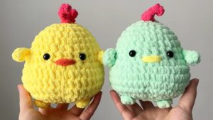 crochet big & chubby chick plushie
