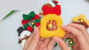 How to Crochet Bell Ornament with Golden Bell