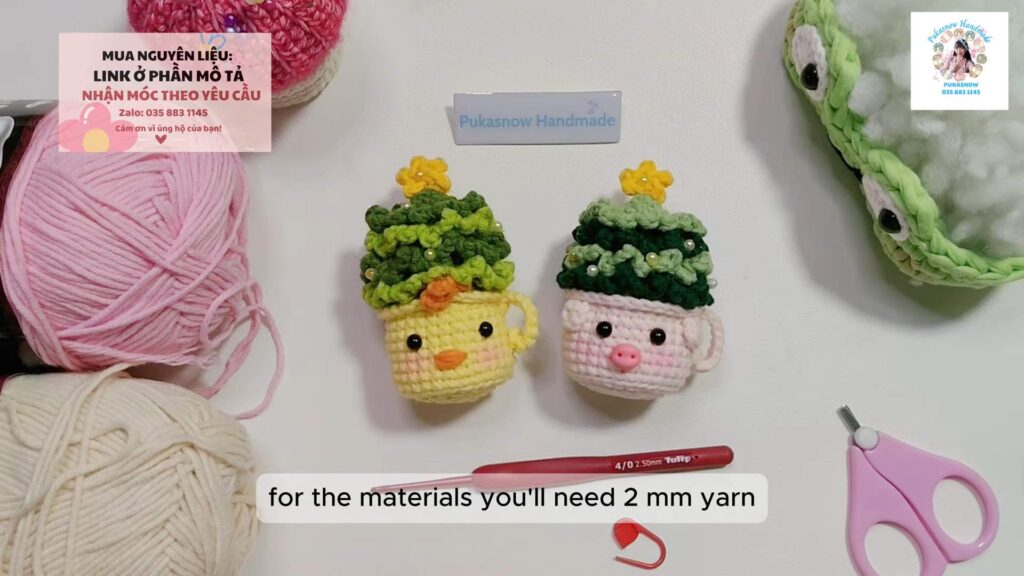 Crochet Christmas Tree Cups materials