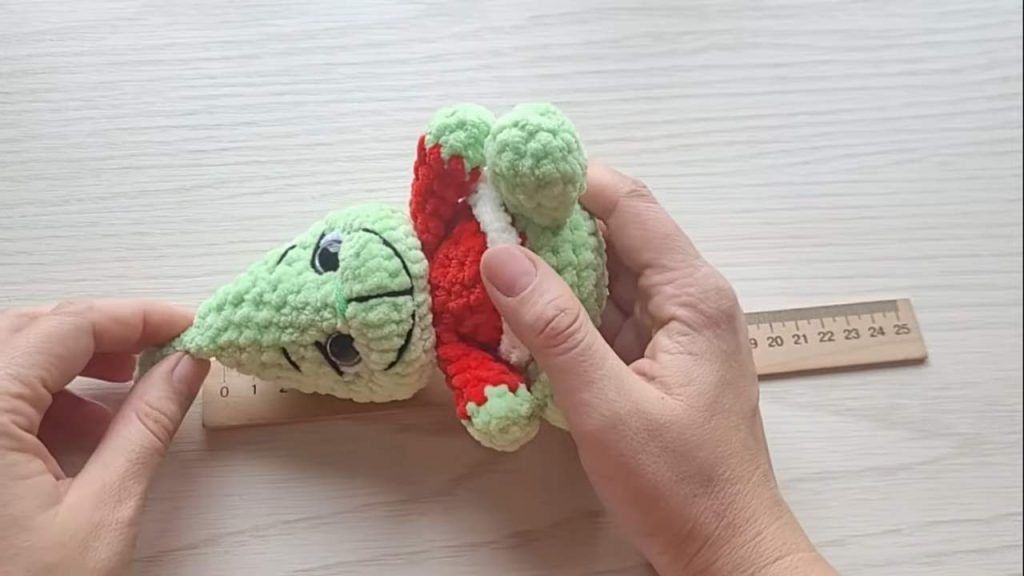 Crochet Grinch Christmas Plushie 1