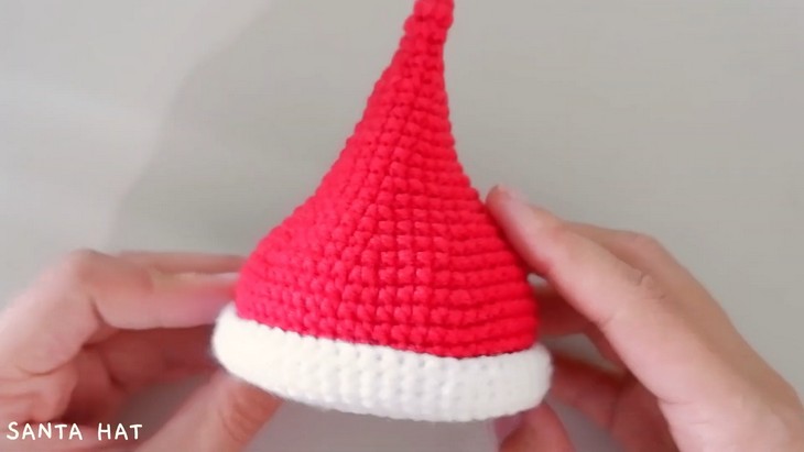How to Crochet Cute Santa Claus Amigurumi (4)