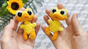 Free Crochet No-Sew Duck Plushie Pattern (Funny & Cute)