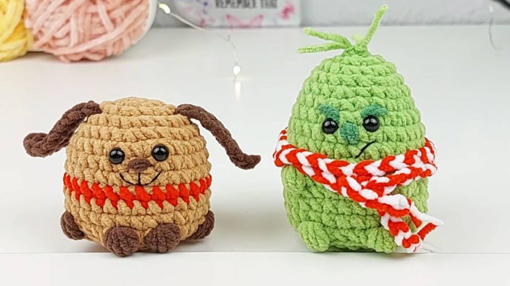 crochet grinch and max
