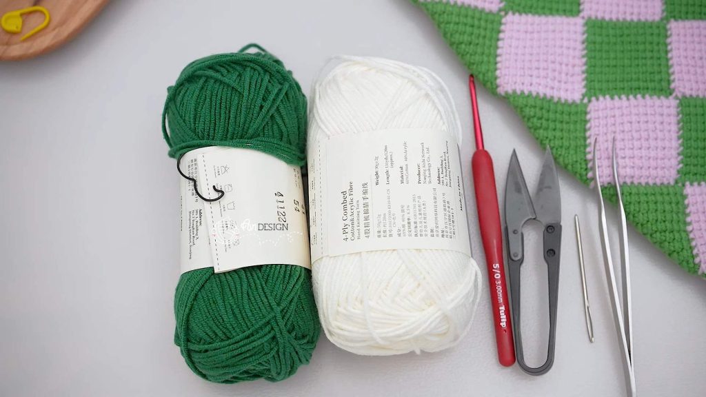 Christmas Ornaments (7 Patterns)